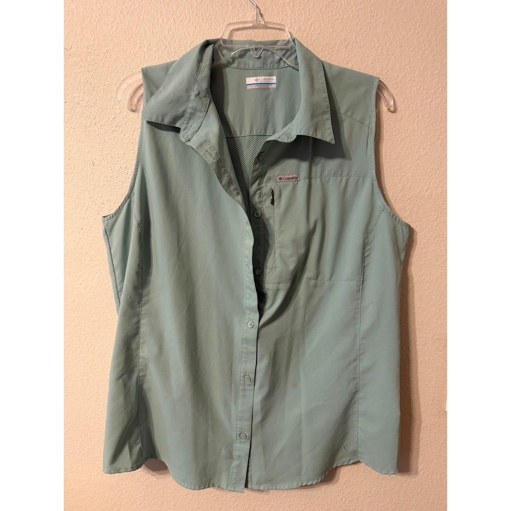 Columbia Women's Sleeveless Button-Down Shirt - Sage Green